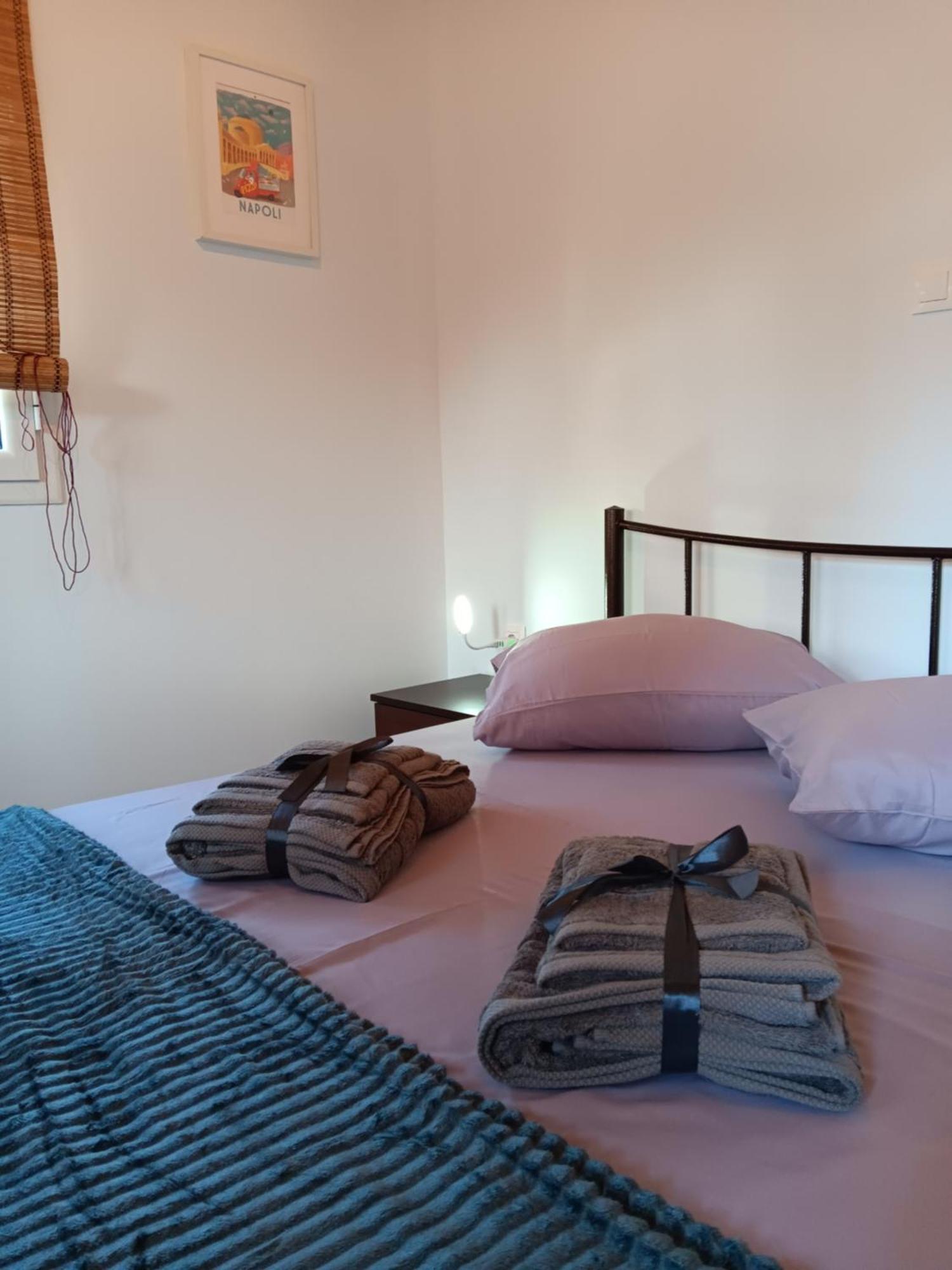 Tolis Rooms Himarë Eksteriør billede