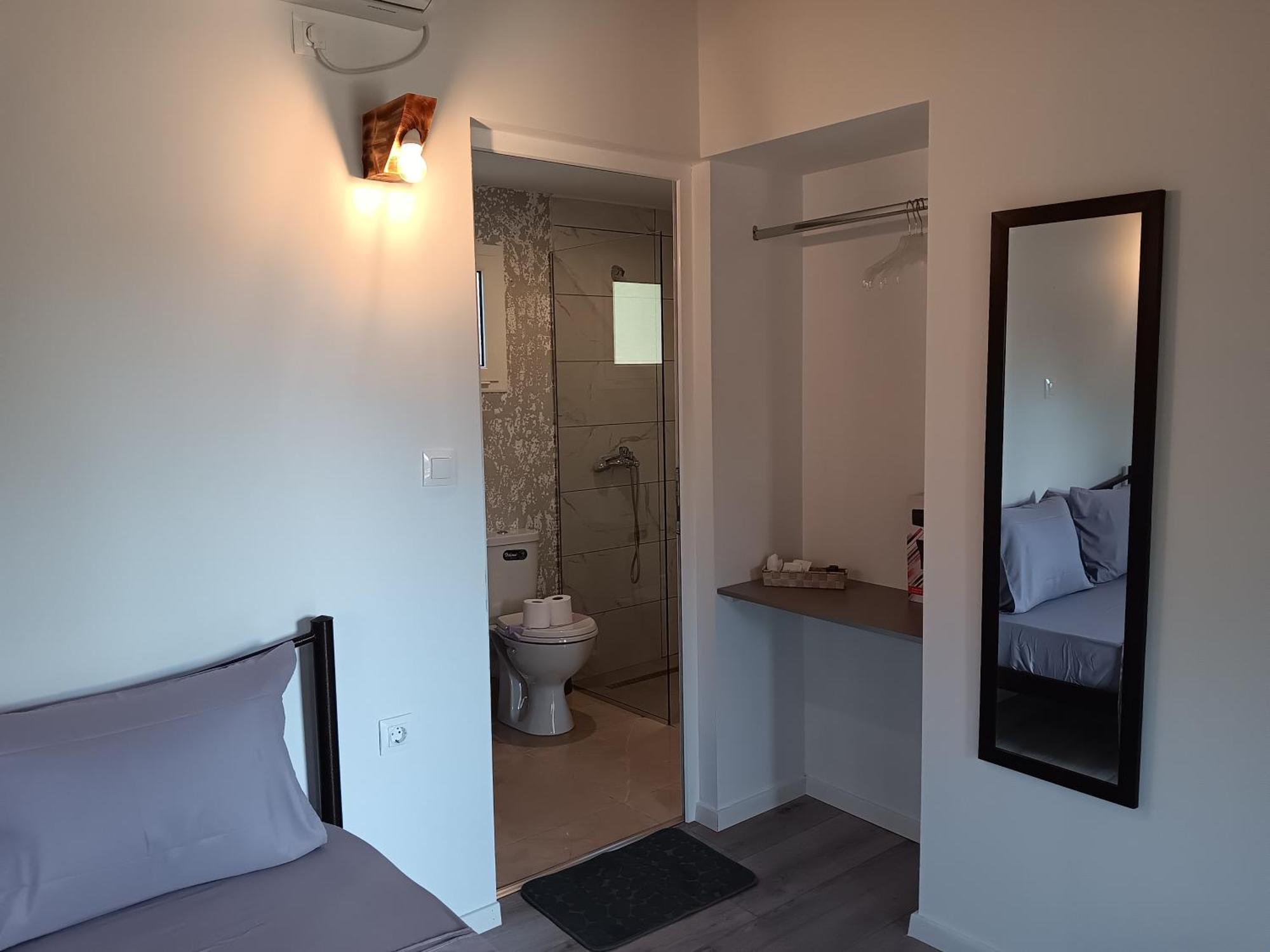 Tolis Rooms Himarë Eksteriør billede