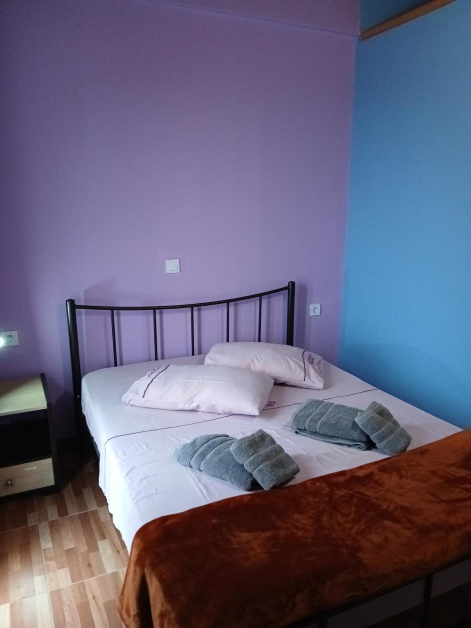 Tolis Rooms Himarë Eksteriør billede