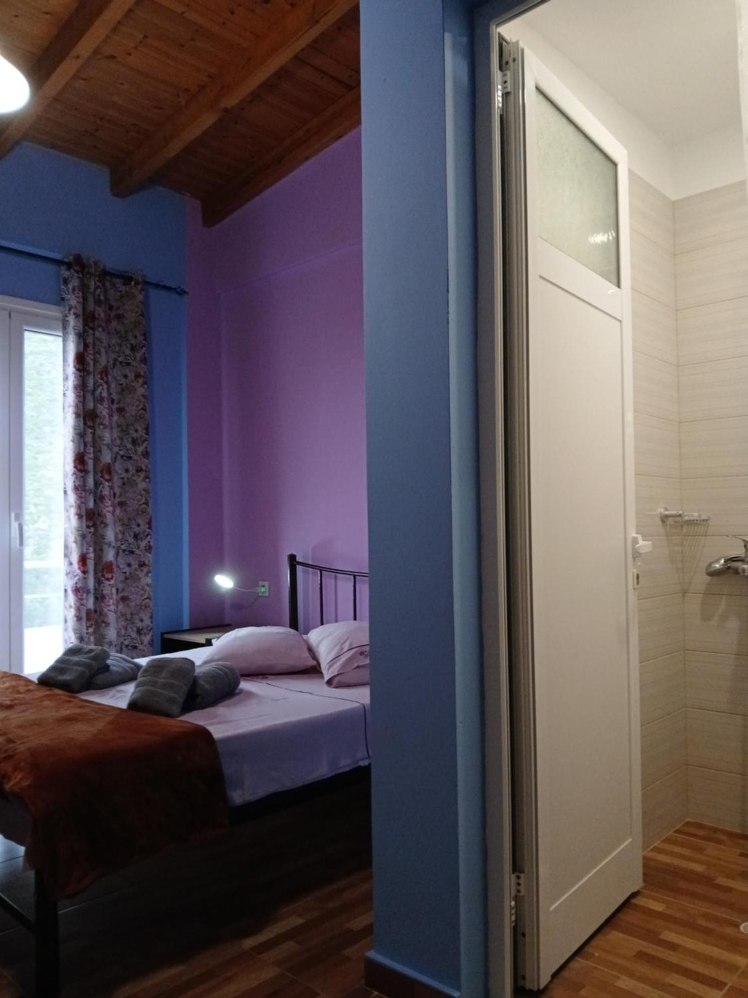 Tolis Rooms Himarë Eksteriør billede