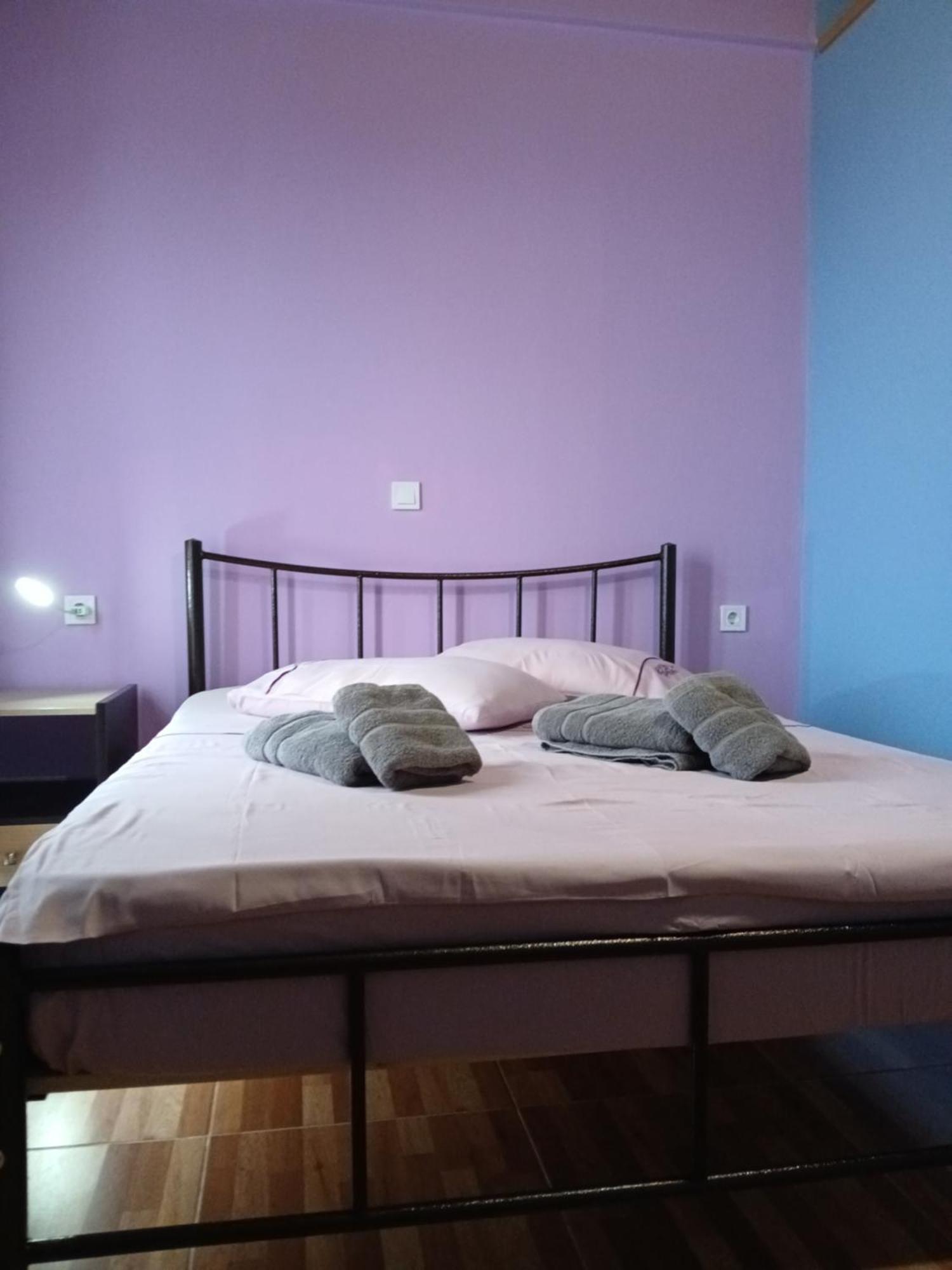 Tolis Rooms Himarë Eksteriør billede
